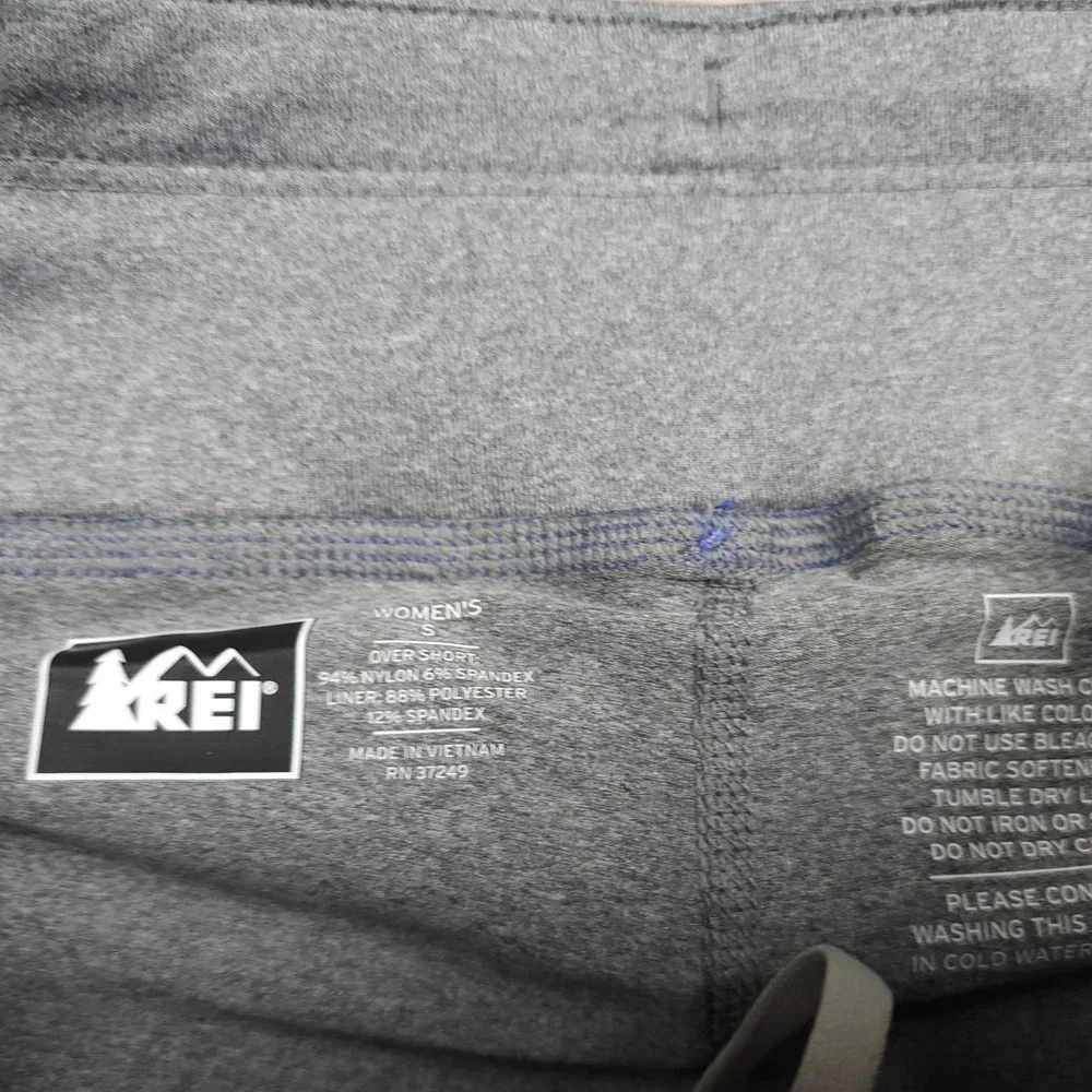 REI Co-op ‎ 2 in 1 Hiking Active Compression Women's Shorts